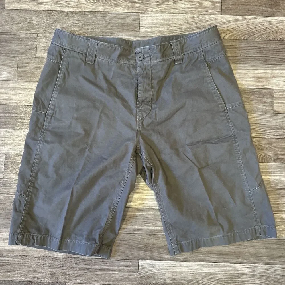 The North Face Gray Hiking Shorts Men’s Size Large 34 Lightweight Pockets